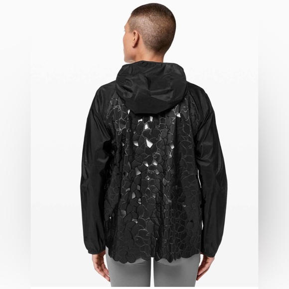 ✨RARE✨🆕Lululemon Fabled Forest Jacket-
Black- *Crafted lace lends NWOT✨ - Picture 2 of 11